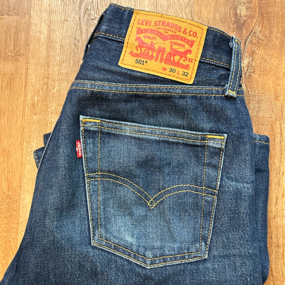 Levi's Men's Dark Blue Relaxed Jeans 30x29